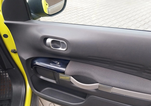 Citroen C4 Cactus cena 33500 przebieg: 136000, rok produkcji 2016 z Bodzentyn małe 529
